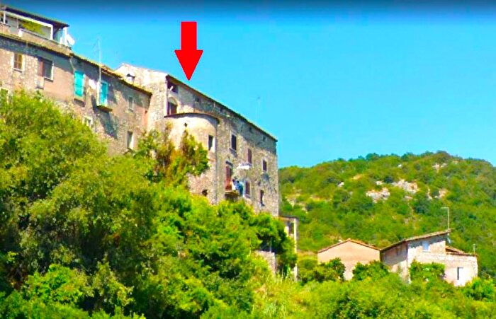 Appartamento con 6 locali in vendita in a Bellini, Ausonia