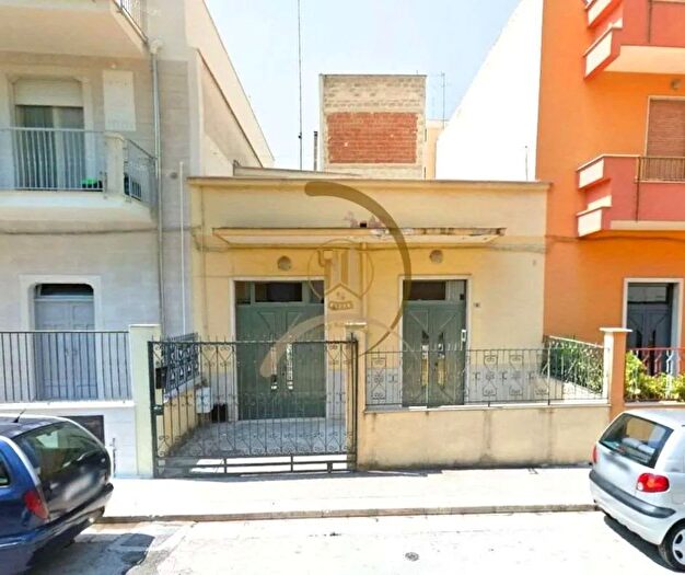 Casa trilocale in vendita in Via Goffredo Normanno, Andria
