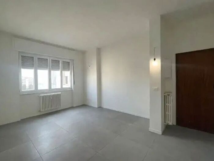 Appartamento trilocale in affitto in Corso Savona, Asti