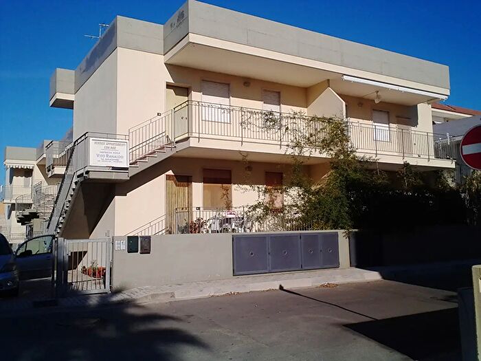 Appartamento trilocale in vendita in Via Mar Tirreno, Ginosa