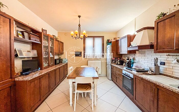 Appartamento trilocale in vendita in Via Statale, Fiorano Modenese