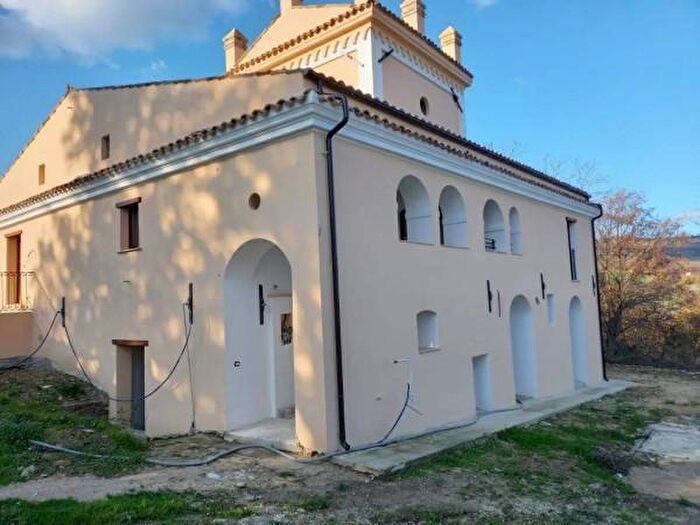 Appartamento bilocale in vendita in Contrada Vicenne, Castilenti