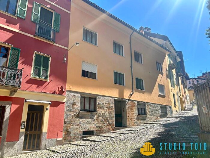 Appartamento trilocale in affitto in Costa del Piazzo, Centro Storico, Biella
