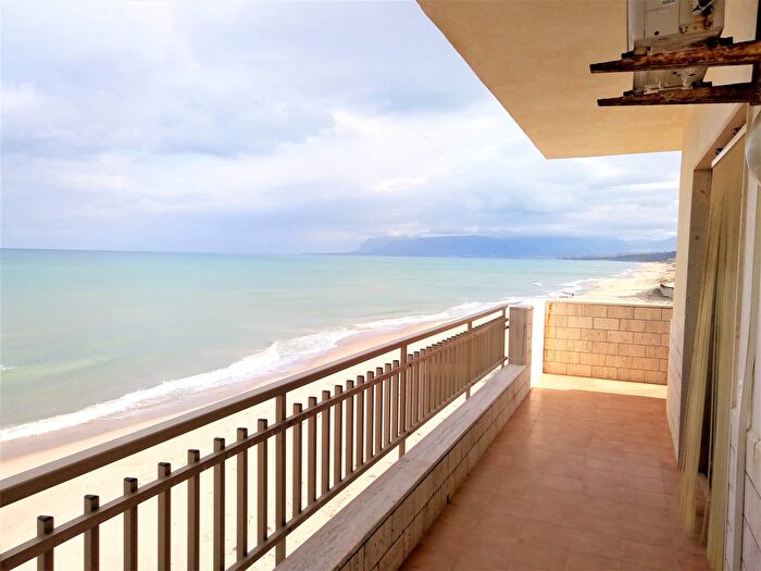 Appartamento in vendita in Alcamo Trapani Alcamo Marina Via del Golfo, Alcamo