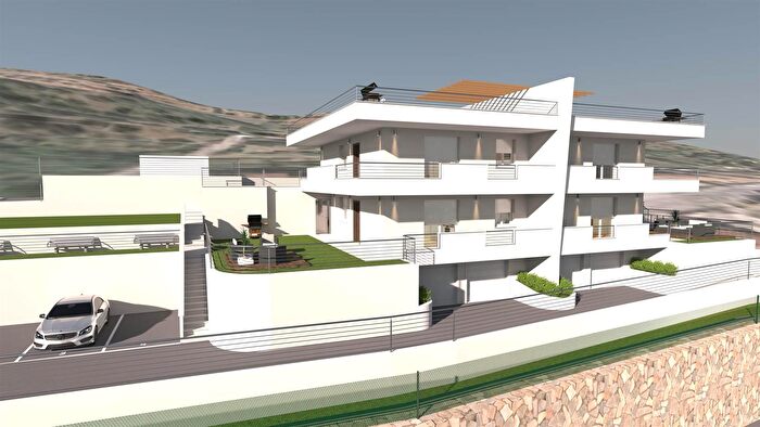 Appartamento trilocale in vendita in Via di Sofignano, Vaiano