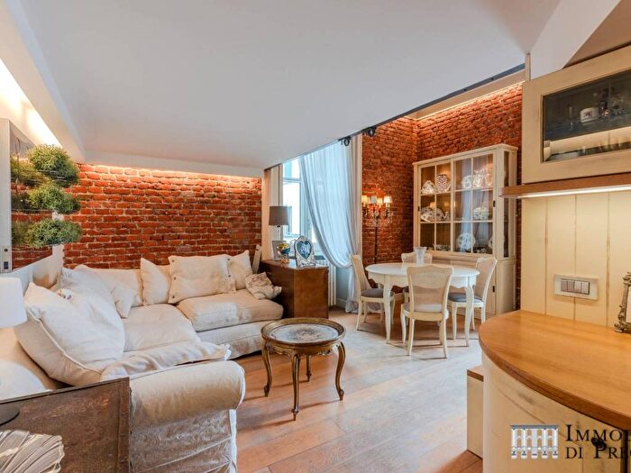 Appartamento trilocale in affitto in Via Giuseppe Meda, Ascanio Sforza, Milano