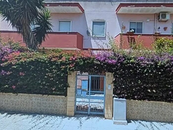 Appartamento quadrilocale in affitto in Via Torquato Tasso, Brindisi