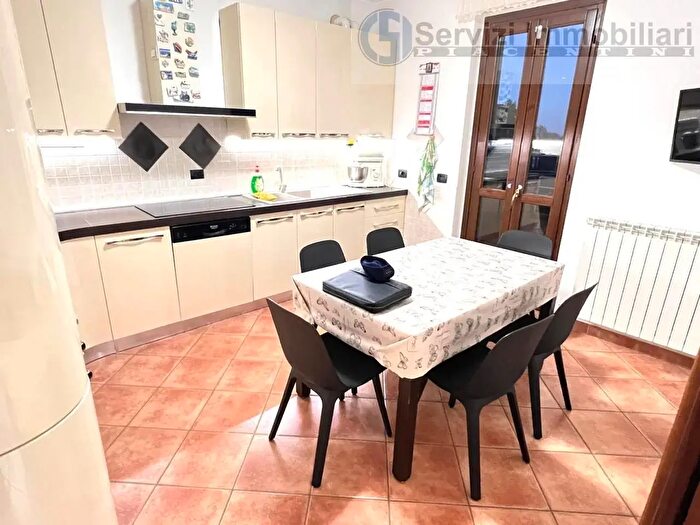 Appartamento quadrilocale in vendita in Via Domenico Scarlatti, Podenzano