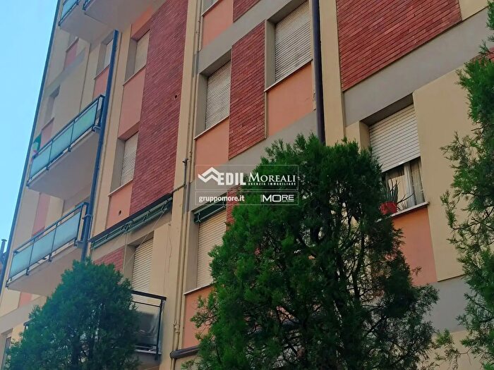 Appartamento trilocale in affitto in Modena