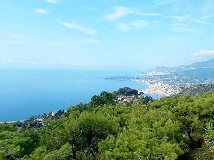 Appartamento con 5 locali in vendita in Ventimiglia