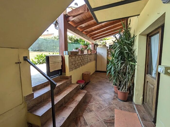 Casa con 6 locali in vendita in Citta Di Castello