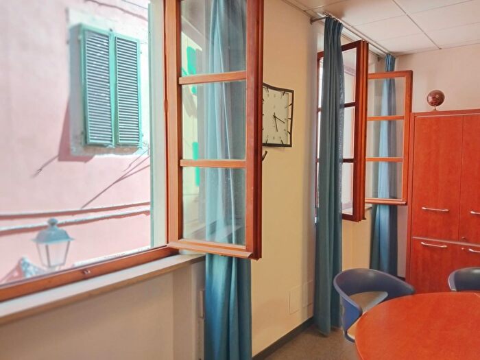 Appartamento con 8 locali in vendita in Pisa