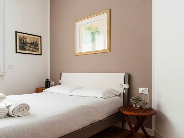 Appartamento monolocale in affitto in Via Francesco Albani, Monte Rosa Lotto, Milano