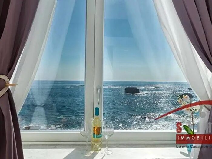 Casa con 5 locali in vendita in Via Riviera Dionisio, Siracusa