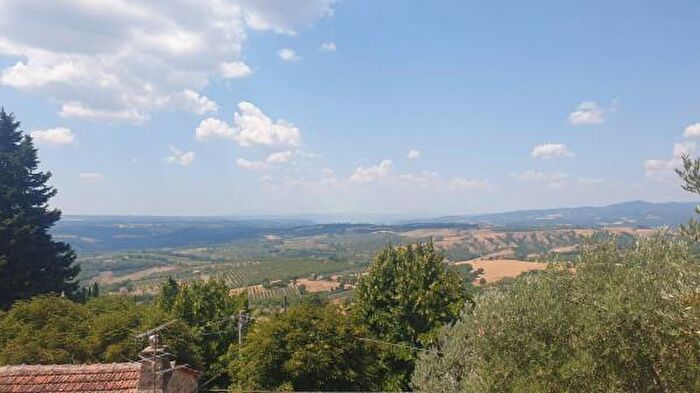 Casa quadrilocale in vendita in Montecchio