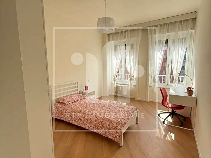 Appartamento trilocale in affitto in Via Ambrogio Campiglio, Città Studi, Milano