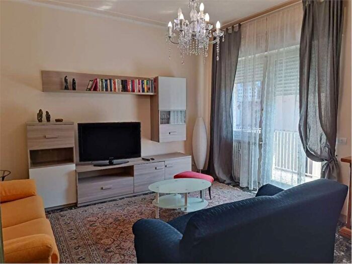 Appartamento quadrilocale in affitto in Via Adamo rossi, Centro, Perugia