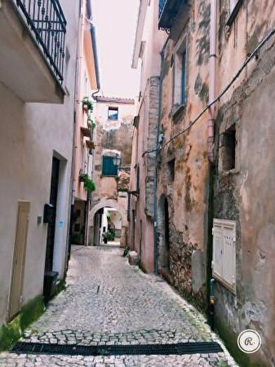 Appartamento trilocale in vendita in Via SantAntonio Abate, Formia