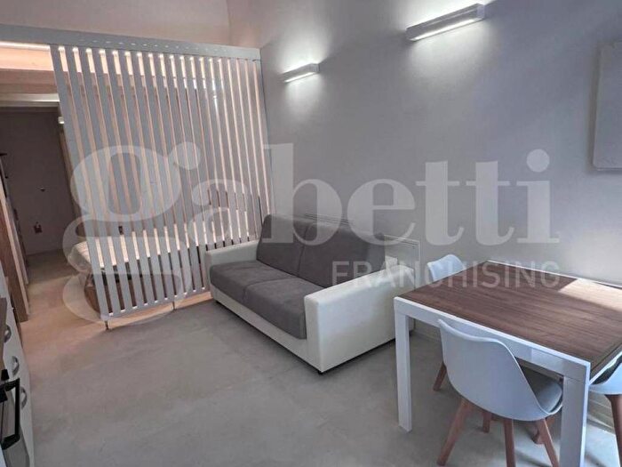 Appartamento monolocale in affitto in Via Casarini, Saffi, Bologna