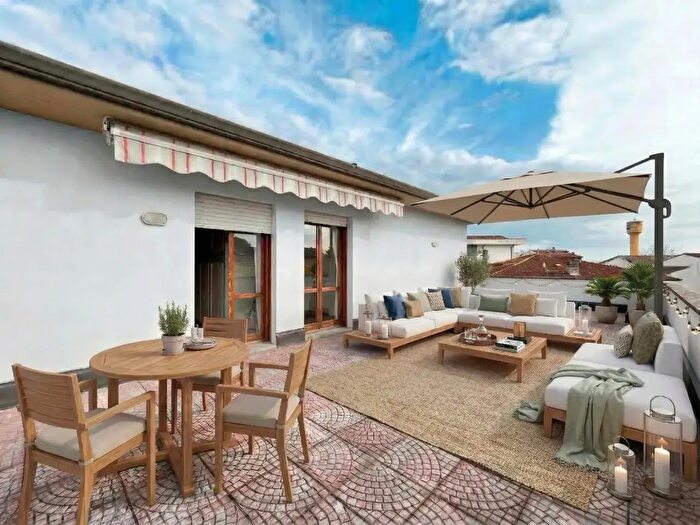 Appartamento quadrilocale in vendita in Jacopo della Quercia, Lucca