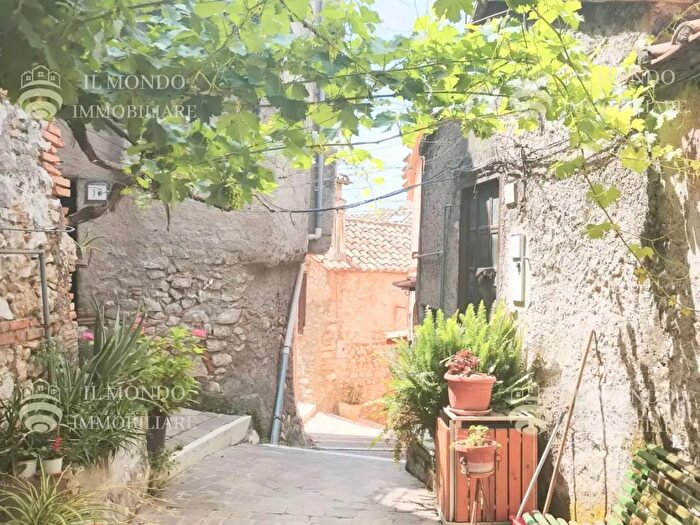 Appartamento bilocale in affitto in Moricone