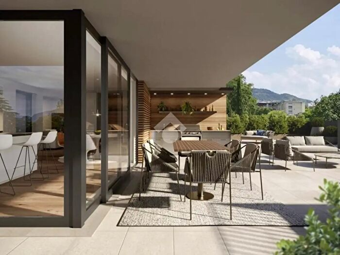 Appartamento con 5 locali in vendita in Via Cauriol, Trento