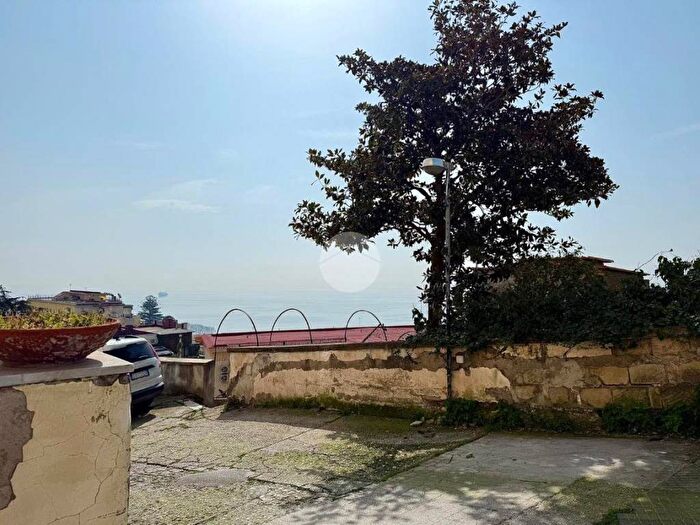 Appartamento trilocale in affitto in Via Torquato Tasso, Piazza Amedeo Parco Margherita, Napoli