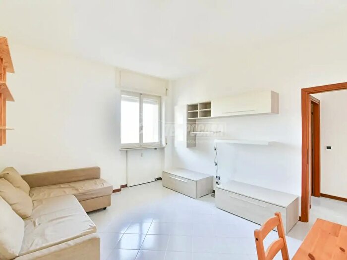 Appartamento bilocale in vendita in Via Giulio Cesare, Cantu