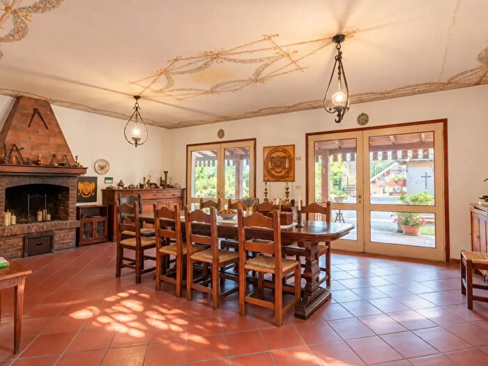Casa con 12 locali in vendita in Via Stradelli Guelfi, Castel San Pietro Terme