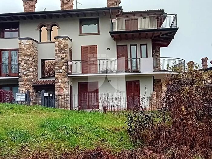 Appartamento con 6 locali in vendita in Via Marchesi, Torre De Roveri