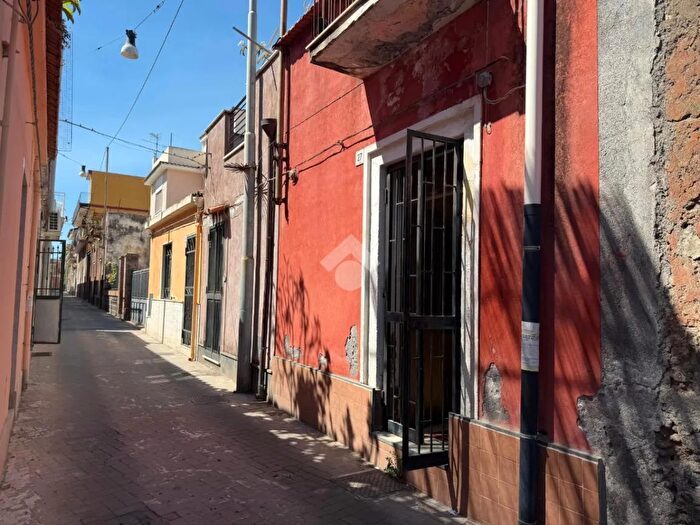 Casa bilocale in vendita in Via Lepanto, Riposto