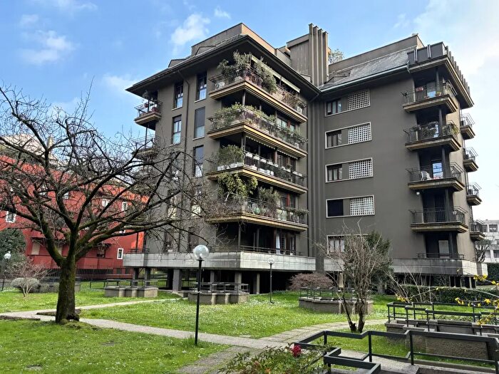 Appartamento quadrilocale in affitto in Via De Gasperi, Vedano Al Lambro