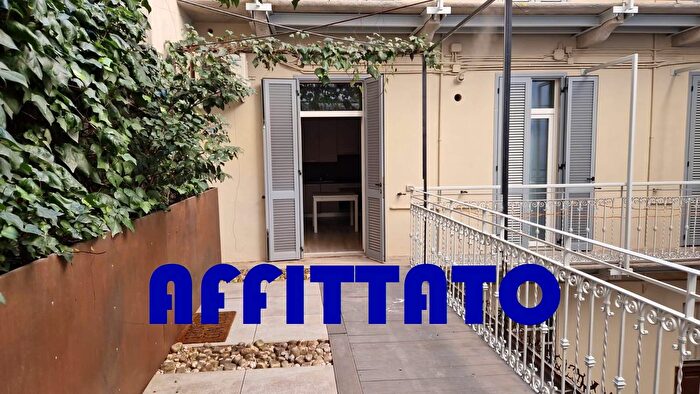 Appartamento bilocale in affitto in Via Michelangelo Buonarroti, Milano