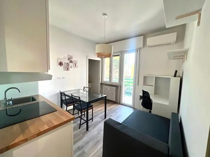 Appartamento bilocale in affitto in Via Alfonso Capecelatro, Milano