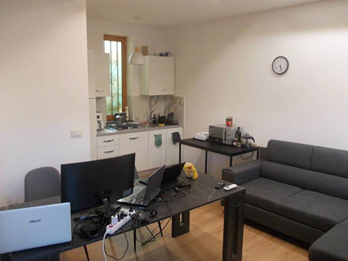 Appartamento monolocale in affitto in Via Antonio Cacciapuoti, Arco Felice, Pozzuoli