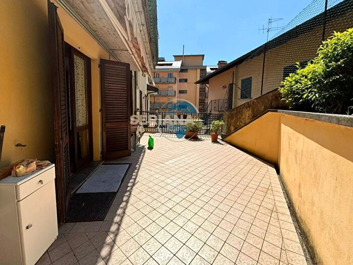 Appartamento trilocale in vendita in Via Brennero, Leffe
