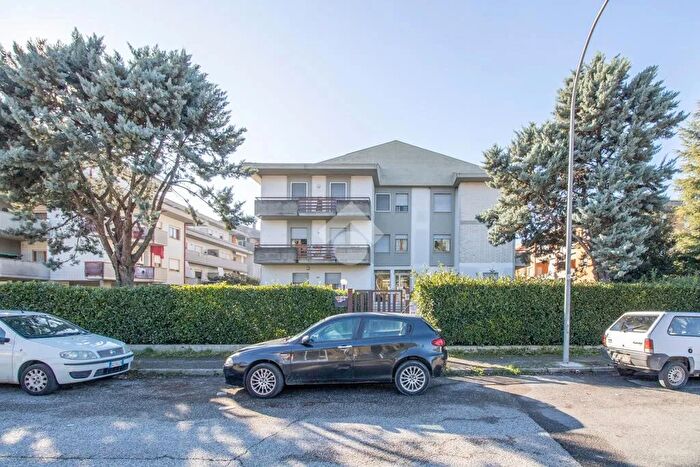 Appartamento trilocale in vendita in Via Don Benedetto Riposati, Rieti