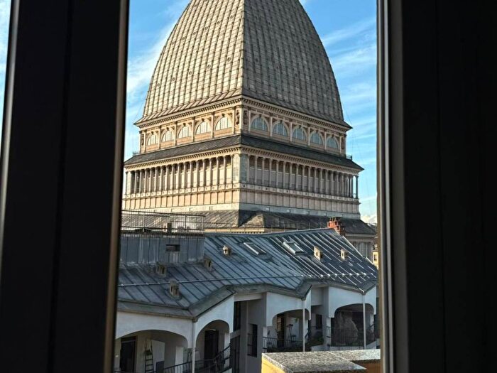 Appartamento trilocale in affitto in Corso San Maurizio, Giardini Reali, Torino