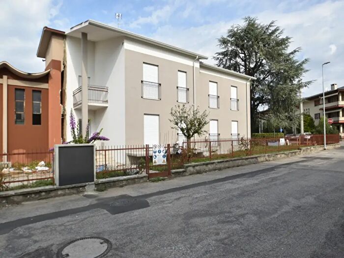Appartamento quadrilocale in vendita in Via Biancardin, Bussolengo