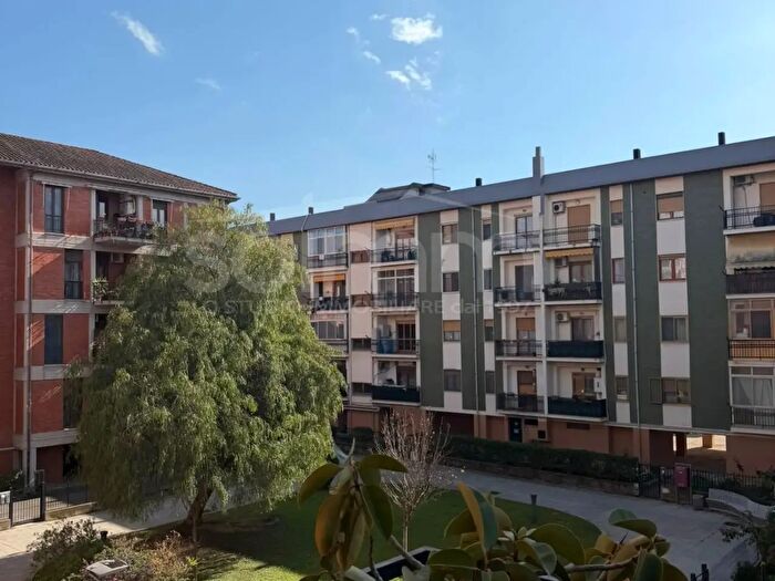 Appartamento con 5 locali in vendita in Piazza delle Ninfe, Cagliari