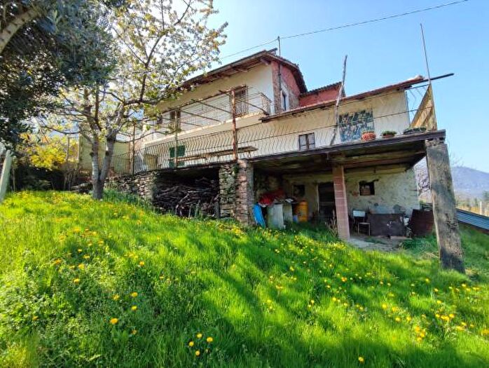 Casa con 5 locali in vendita in Via Sasia, Envie