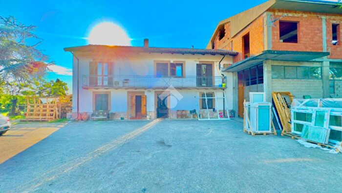 Casa con 8 locali in vendita in Str Alessandria, Pozzolo Formigaro