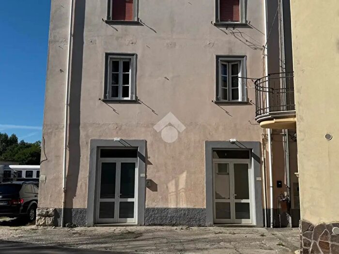 Appartamento bilocale in affitto in Locale Commerciale Via Stazione, Castel Di Sangro