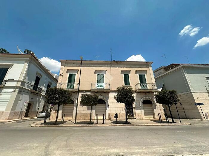 Appartamento con 6 locali in vendita in Piazza Duomo, Cerignola