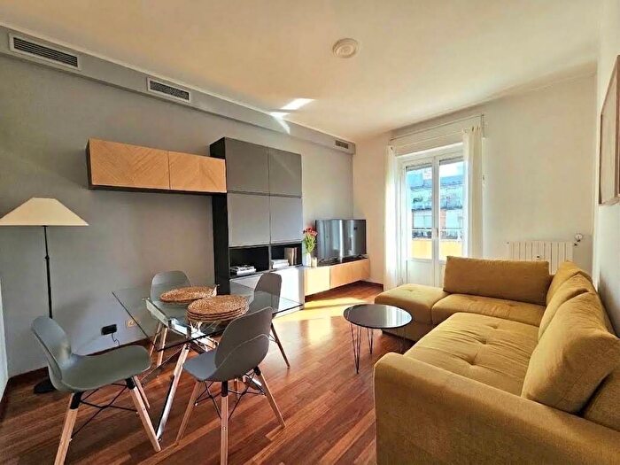 Appartamento bilocale in affitto in Via Giovanni da Procida, Sempione, Milano