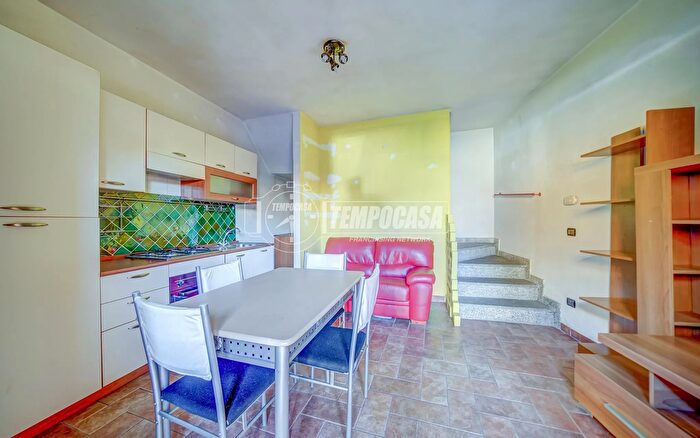 Appartamento bilocale in vendita in Piazza Dante Alighieri, Ferno