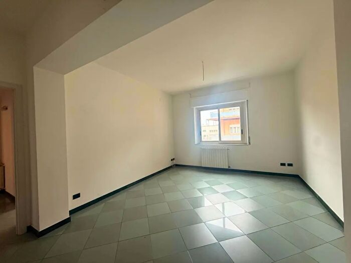 Appartamento quadrilocale in affitto in Via Imperia, Catania