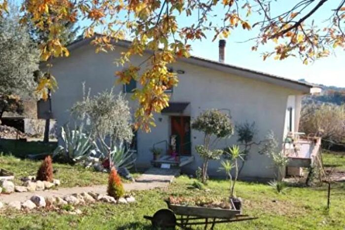 Casa monolocale in vendita in Via Cesine di Sopra, Castelvenere