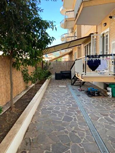 Appartamento con 5 locali in vendita in Terracina