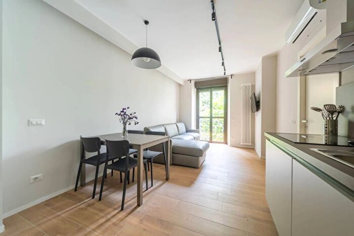 Appartamento trilocale in affitto in Via Domenico Balestrieri Milano, Milano